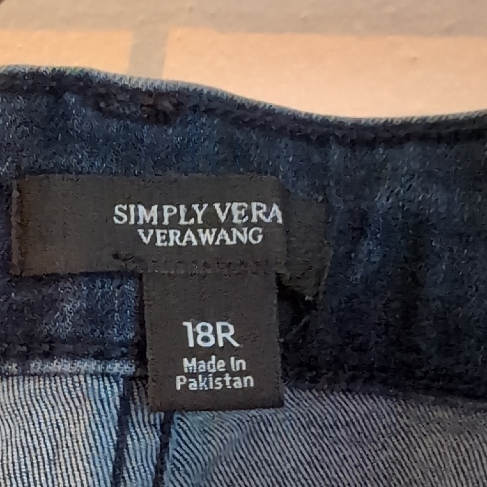 Simply Vera Vera Wang Dark Blue Flare Jeans - Picture 2 of 7